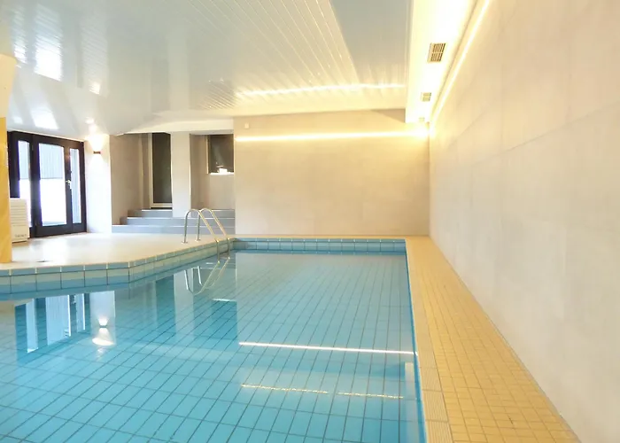 Appartement Sunshine Pool Sauna Terrasse Wifi *